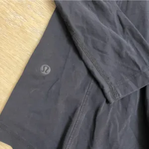 Lululemon Long Sleeve Top thumbnail 5