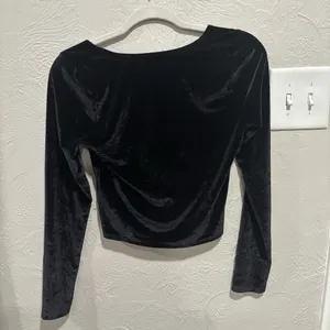 Hollister velvet long sleeve sweetheart top size medium thumbnail 5