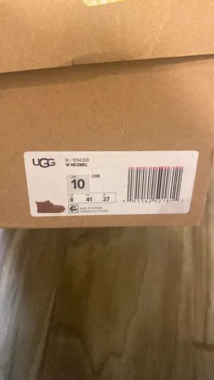 Neumel UGG Chestnut Boots thumbnail 2