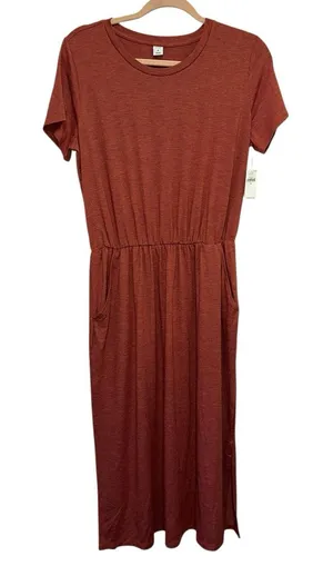 NWT Old Navy Midi Dress Medium Tierra Red‎ T-Shirt Dress Side Slit Casual thumbnail 1