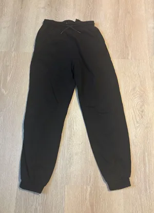 XS H&M Black Sweatpants thumbnail 1