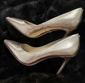 Sam Edelman Women's cracked metallic gold high heels 8.5 shoes thumbnail 1