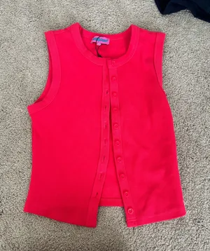 Edikted Red Top thumbnail 1