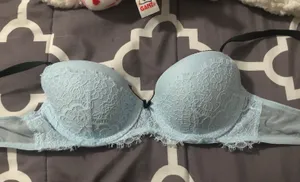 Victoria's Secret bra thumbnail 1