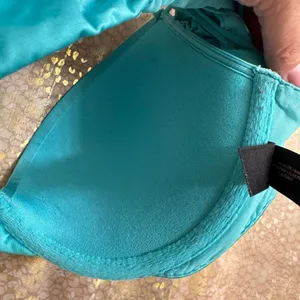 Victorias Secret Under Water Blue Front Clip Very Sexy Push Up Bra 32D thumbnail 6