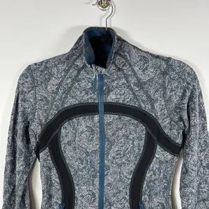 lululemon athletica Define Jacket Brushed‎ Herringbone Gray Blue Alberta size 6 thumbnail 5