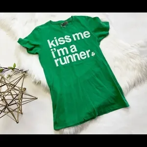 Womens Gone for a Run Kiss Me I’m a Runner Tee - S thumbnail 5