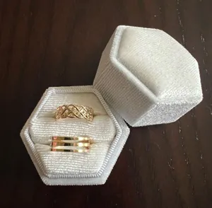 10k Gold Plated (2) in a Set Adjustable Toe Rings NWT thumbnail 1