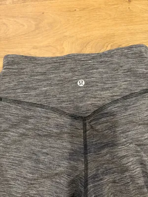Lululemon Align Joggers Cropped thumbnail 3