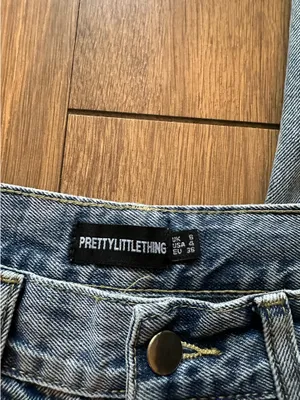 Pretty Little Thing Mom Jeans thumbnail 3