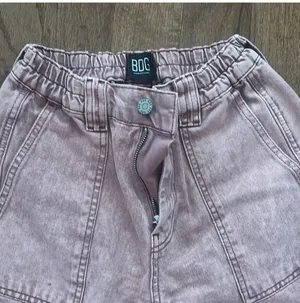 BDG NWOT Urban Outfitters pink cargo baggy jeans thumbnail 3