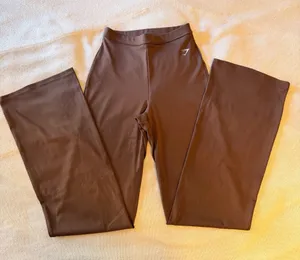 Gymshark Everyday Flared Leggings thumbnail 1