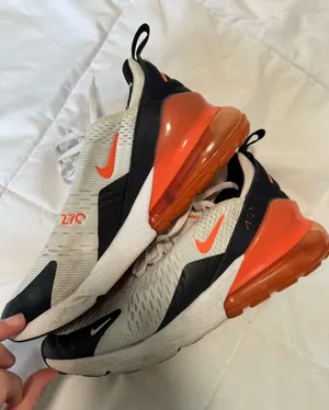 Nike Sneakers thumbnail 1