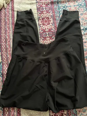 Old Navy Black High-Rise Leggings with Side Pocket thumbnail 4