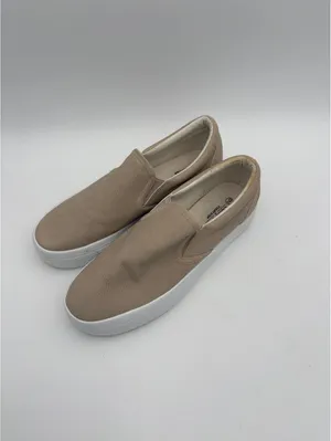 Comfort Every Step Womans 9 Slip-On Casual Shoes in Beige with White Sole thumbnail 4
