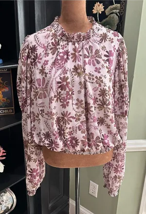 Free People Clarissa Printed Top – Lilac Grey Combo – Size Medium thumbnail 1