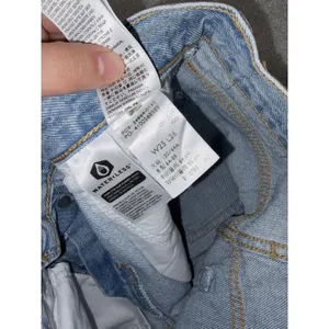 levis‎ wedgie straight distressed womens light wash button fly 25 thumbnail 5