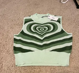 Cider Green heart wave sleeveless turtle neck never worn thumbnail 1
