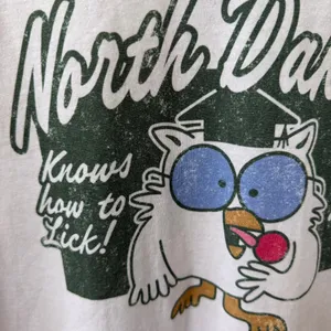 Brisco NEW North Dakota Graphic Tee Knows How To Lick Size Medium thumbnail 8