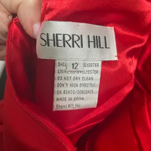 NWT Sherri Hill 52378 Satin cocktail Dress with V-neck bodice Red size‎ 12 $298 thumbnail 6