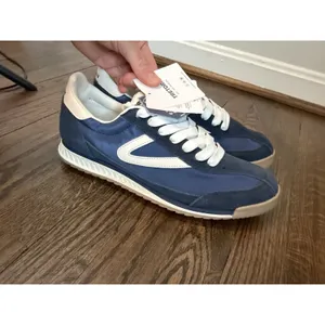 TRETORN Rawlins 2.0 Leather Sneaker Navy Blue Women's Sz 10 NWT thumbnail 11