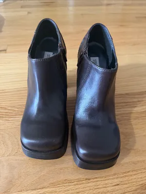 Steve Madden Brown Leather Chunky Square Toe Heeled Booties Sz 6.5 thumbnail 2