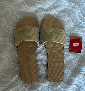 Revolve/ sandals thumbnail 2