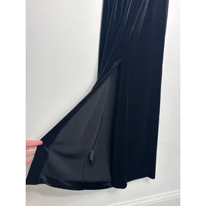 Dressbarn Collection 1990s Black Velvet Embroidered Gown formal sexy 6 thumbnail 11
