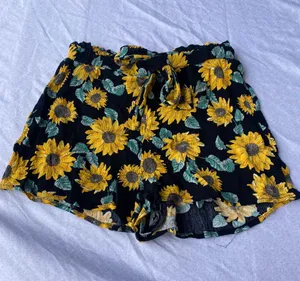Divided Sunflowers Shorts thumbnail 4