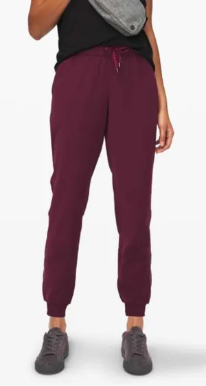 Lululemon On The Fly‎ Maroon Joggers Sz 6 thumbnail 1