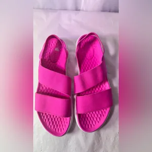 Crocs Women’s LiteRide Sandal — Hot Pink thumbnail 4