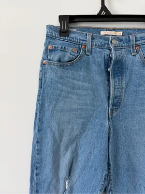 Levi’s Premium Denim Ribcage Straight Ankle Medium Wash Blue Distressed Jeans 29 thumbnail 2