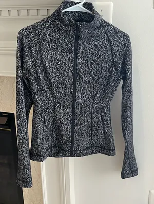 lululemon jacket size 6 thumbnail 1