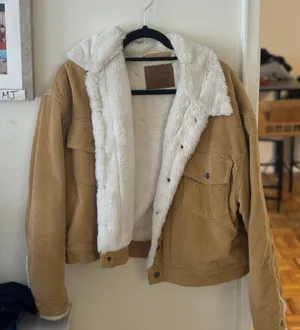 Levi’s Corduroy Sherpa Jacket thumbnail 1