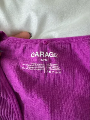 Garage Plunge Top thumbnail 3