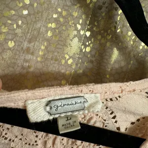 Gimmicks by BKE Light Peach Eyelet Smocked Stretch Henley Large‎ thumbnail 4