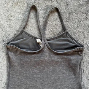 Lululemon Power Y Tank Sz 6 Gray thumbnail 9