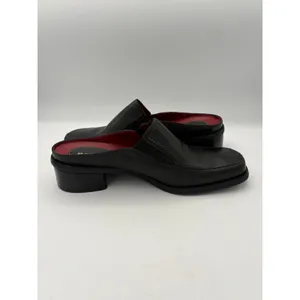 Women’s Naturalizer Size 8 Black Leather Heeled Loafers thumbnail 5