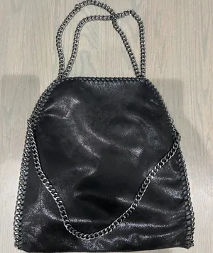 Brand new gorgeous black vegan leather oversized handbag! thumbnail 3