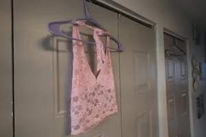 Shein lacey halter cropped tank sleeveless top in light baby pink size xs extra small. thumbnail 3