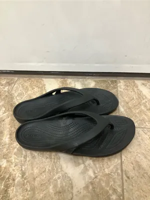 Crocs Kadee II Black Flip Flop Sandals Women’s Size 8 thumbnail 3