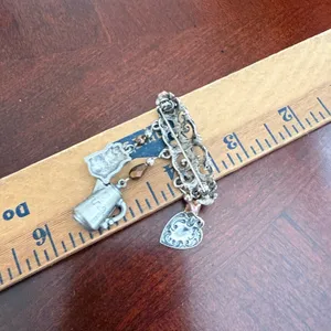 Vintage Silver Tone brooch thumbnail 2