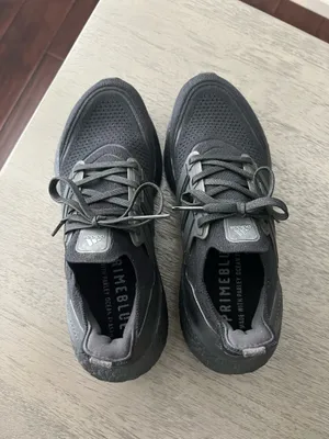 Women’s Adidas Ultraboost 22 thumbnail 5