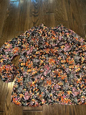 H&M floral longsleeve top size small thumbnail 7
