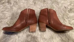 Brown Fall Boots Size 9 thumbnail 3