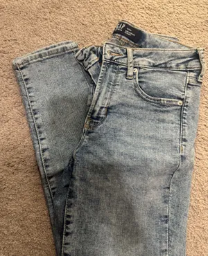 Gap Skinny Jeans thumbnail 1