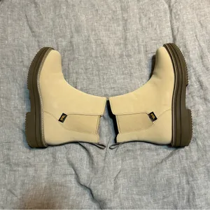 Teva Women's Midform Chelsea Boots Sesame Size 7.5 thumbnail 2
