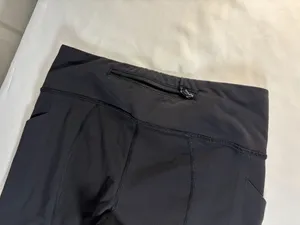 Lululemon Black Cropped Leggings (Estimated Size 6) thumbnail 4
