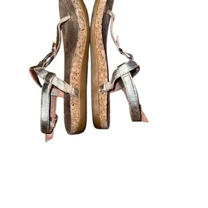 UGG Gold Leather Cork Sole Sandals Size 7.5 thumbnail 3