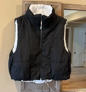 Vine and Valley Cozy Puffer Vest Reversible Jacket White Black Size XL New thumbnail 2